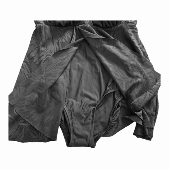 Swim Solutions Tummy-Control Swim Dress in Black NWT - Picture 4 of 7